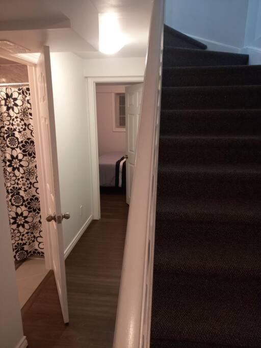 Adorable Private Suite In Ajax, Unique 2 Story Exterior foto